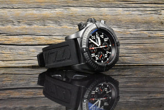 Breitling Super Avenger Black Limited NOS / UNGETRAGEN M1337010 Automatik B&P