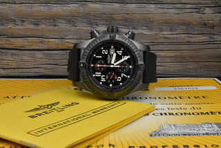 Breitling Super Avenger Black Limited NOS / UNGETRAGEN M1337010 Automatik B&P
