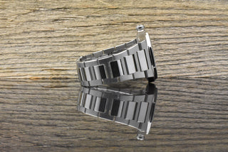 Girard Perregaux Laureato Black Dial 81010-11 neuwertig / mint - 2024