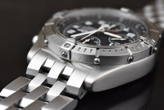 Breitling Blackbird Serie Speciale Chronograph A13353 MINT - B&P