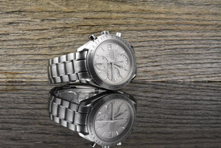 Omega Speedmaster Date 40 Silver / White Dial 32113000 Automatic