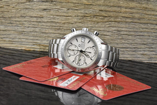 Omega Speedmaster Date 40 Silver / White Dial 32113000 Automatic