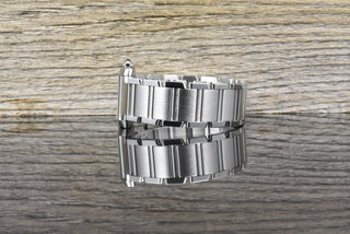 Cartier Tank Française Quarz 2465 Medium / Mide Size