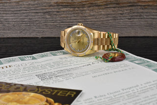 Rolex Day-Date 36 Army Base / Bark / Borke / Diamond Bezel / String Diamond Dial Box & Zertifikat - Service 2025