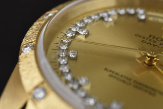 Rolex Day-Date 36 Army Base / Bark / Borke / Diamond Bezel / String Diamond Dial Box & Zertifikat - Service 2025