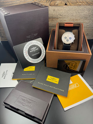 Breitling Navitimer 01 Special Edition Gray Panda / Rubber / Automatik - Full Set