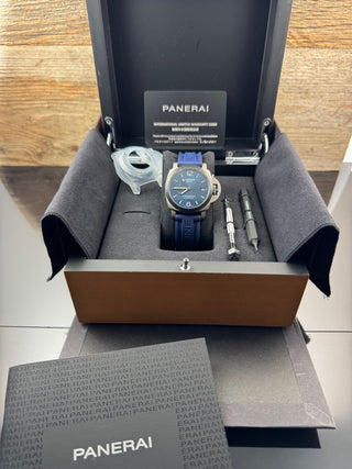 Panerai Luminor GMT Automatic Navy Blue PAM01279 Carbon & Titanium - Neuwertig