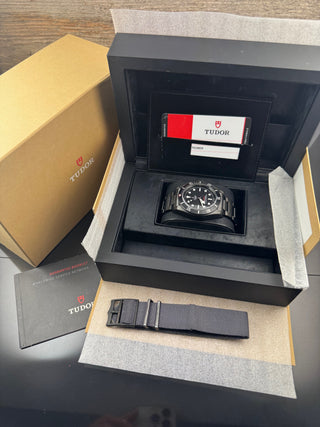 Tudor Black Bay Dark Heritage Black Bay Dark NOS / UNGETRAGEN 79230DK - B&P 2018