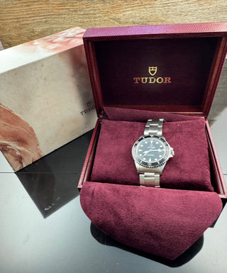 Tudor Submariner Date by Rolex 75090 Vintage Nice Tritium - 1989 Box