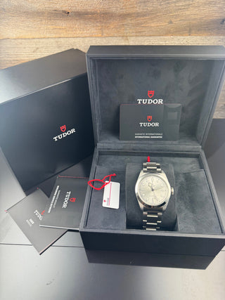 Tudor Black Bay 41 NOS 79540 · Neuwertig · Stahl · Full Set · Silver