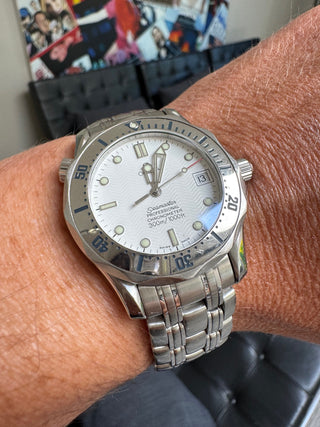 Omega Seamaster Diver 300 M 2552.20 White Wave - UNPOLIERT - FULL SET - 36MM Automatik
