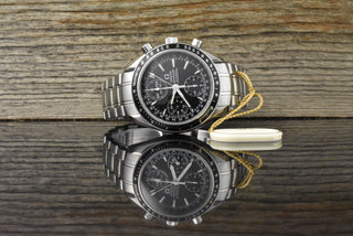 Omega Speedmaster Day Date Tripel Date 40MM 3220.50 Black Dial - Full Set 2017